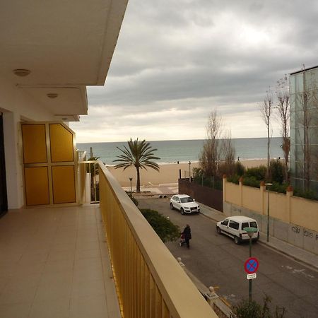 Villa Service - Apartamentos Aransol El Vendrell Phòng bức ảnh