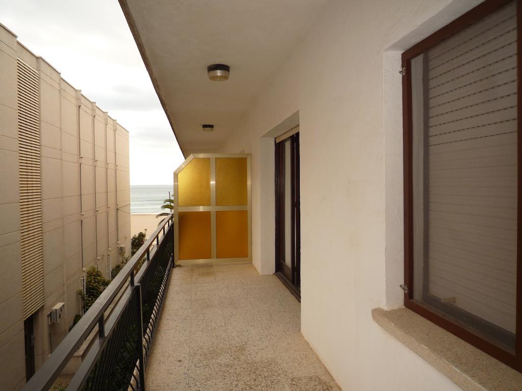 Villa Service - Apartamentos Aransol El Vendrell Phòng bức ảnh