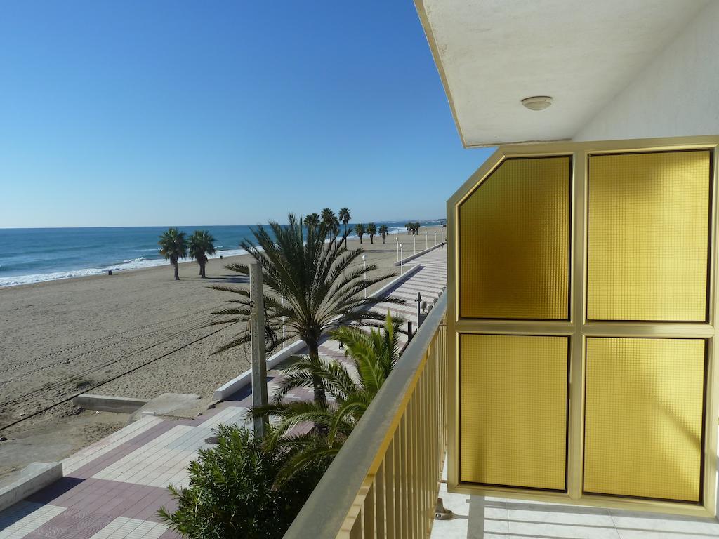 Villa Service - Apartamentos Aransol El Vendrell Phòng bức ảnh