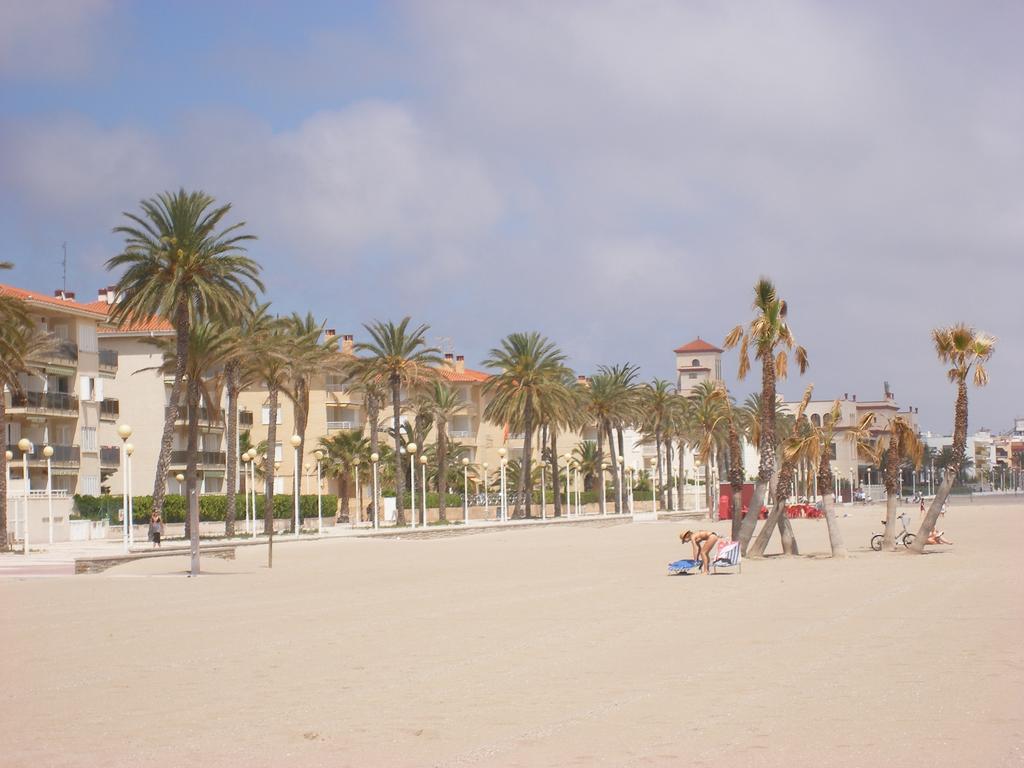 Villa Service - Apartamentos Aransol El Vendrell Ngoại thất bức ảnh